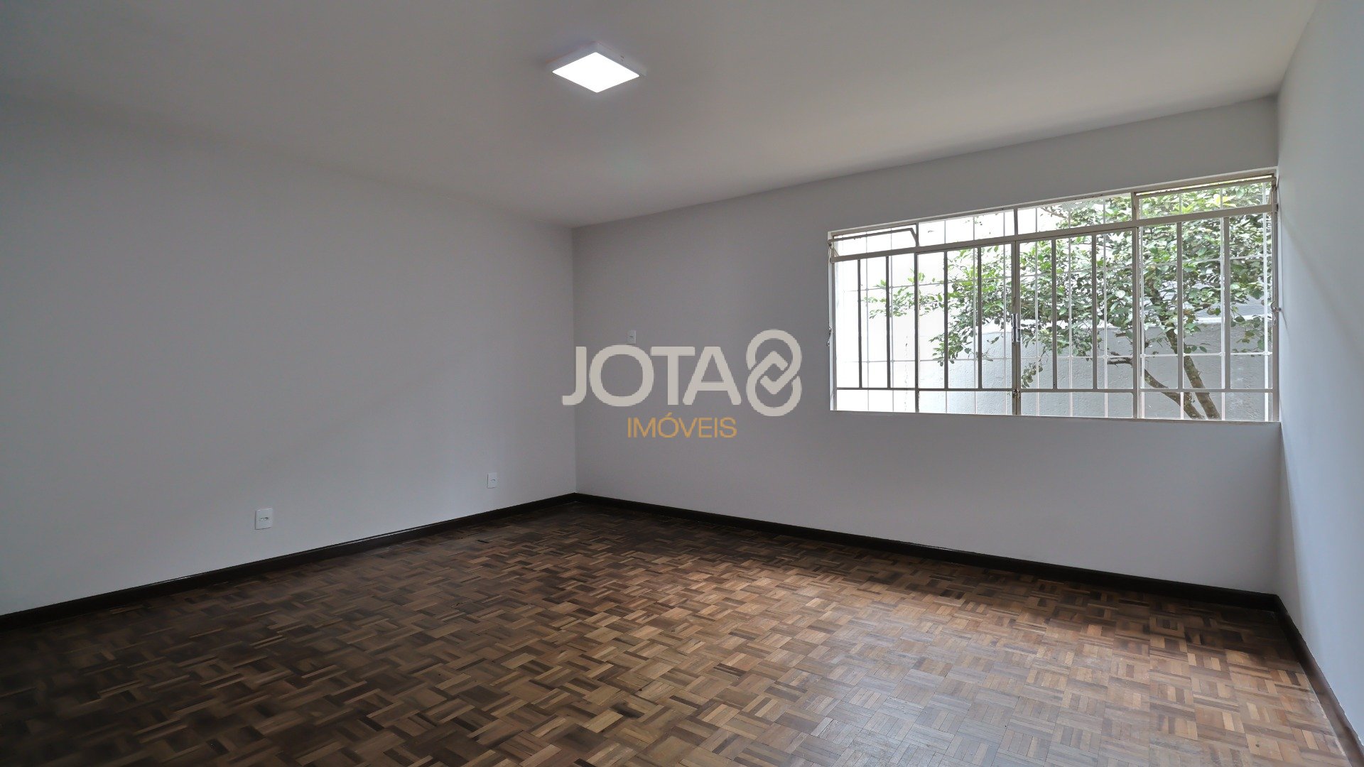 CASA COMERCIAL PARA ALUGAR NO ORLEANS