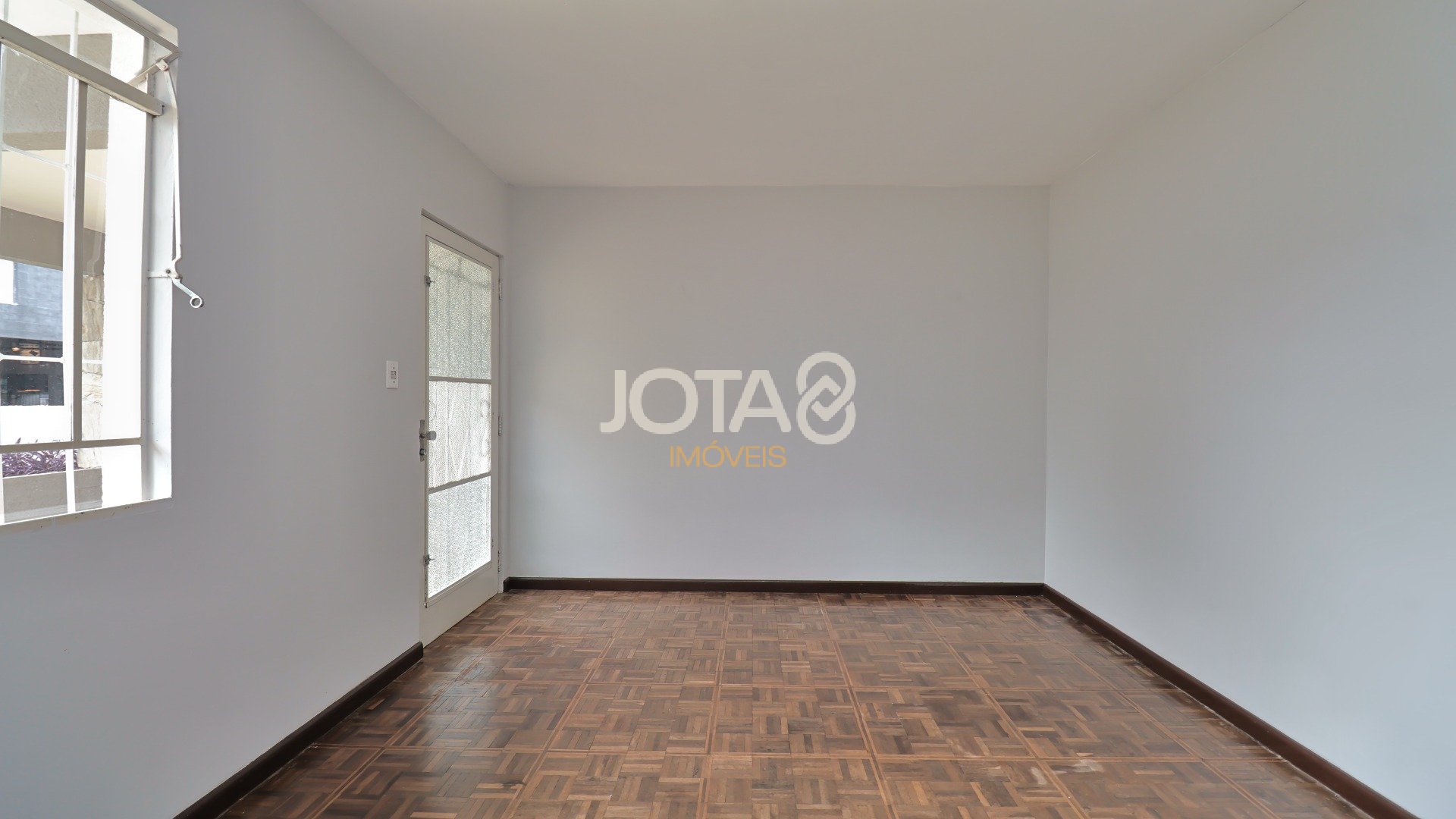 CASA COMERCIAL PARA ALUGAR NO ORLEANS