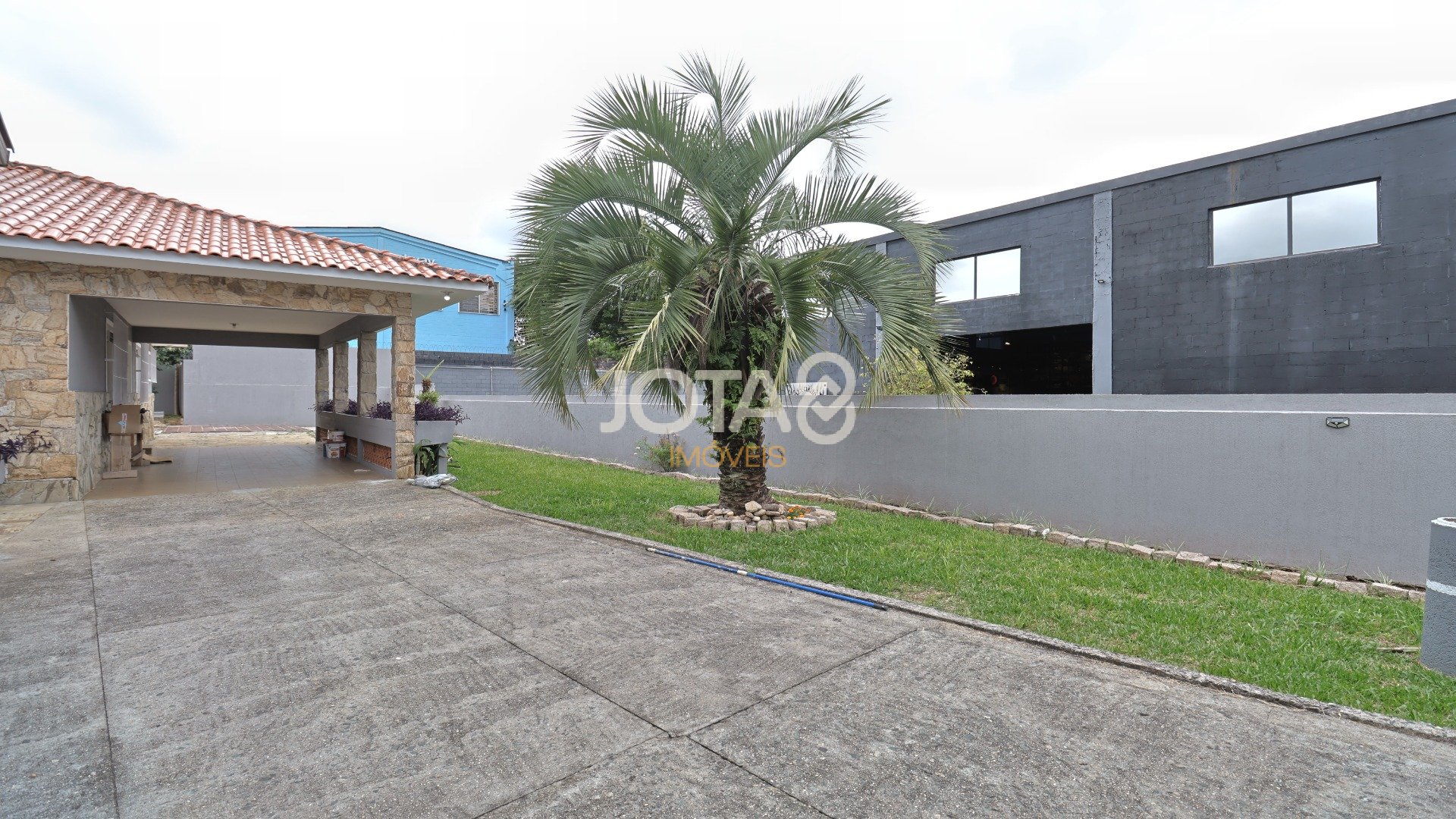 CASA COMERCIAL PARA ALUGAR NO ORLEANS