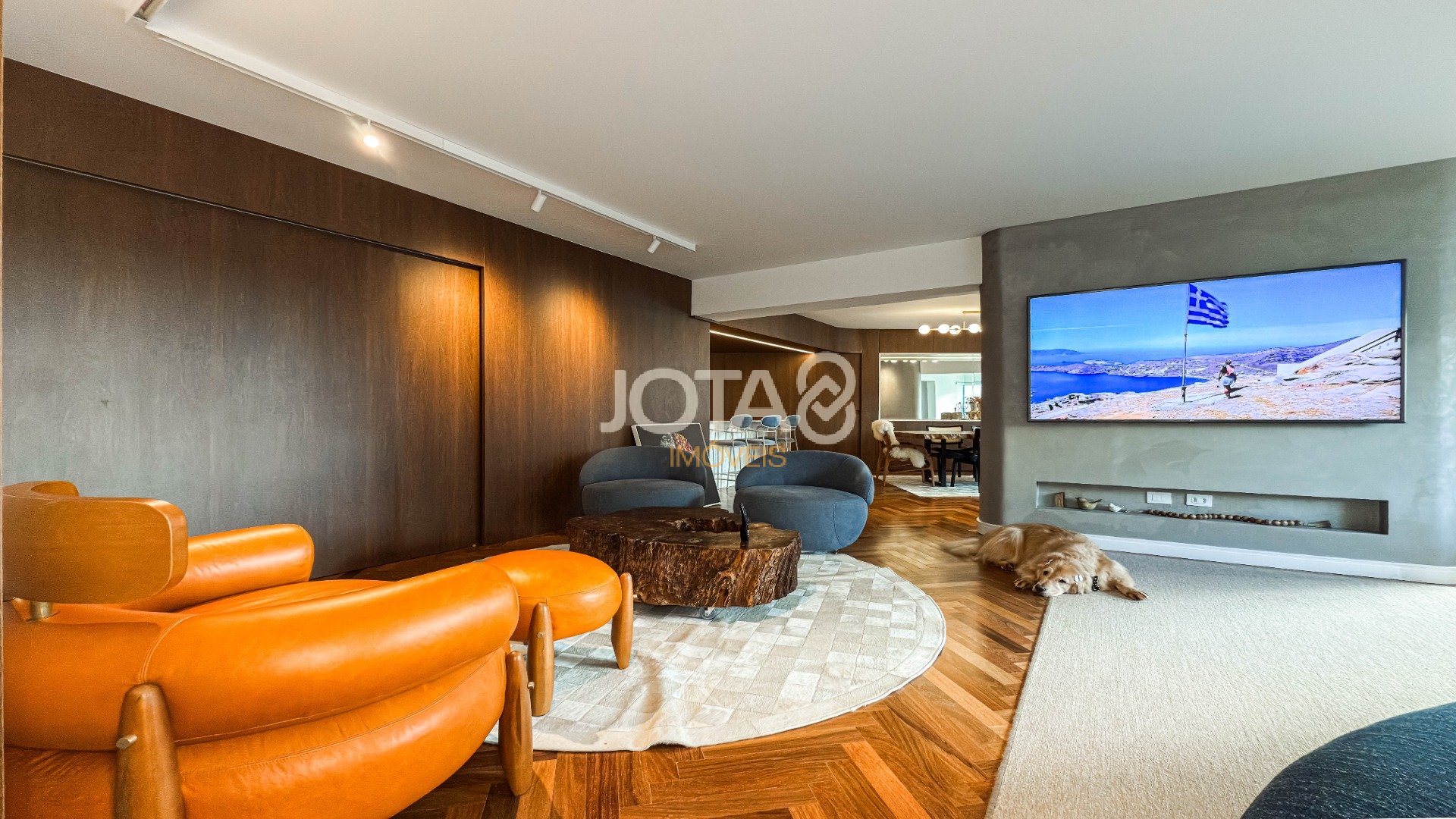 APARTAMENTO TODO REFORMADO NO BIGORRILHO !