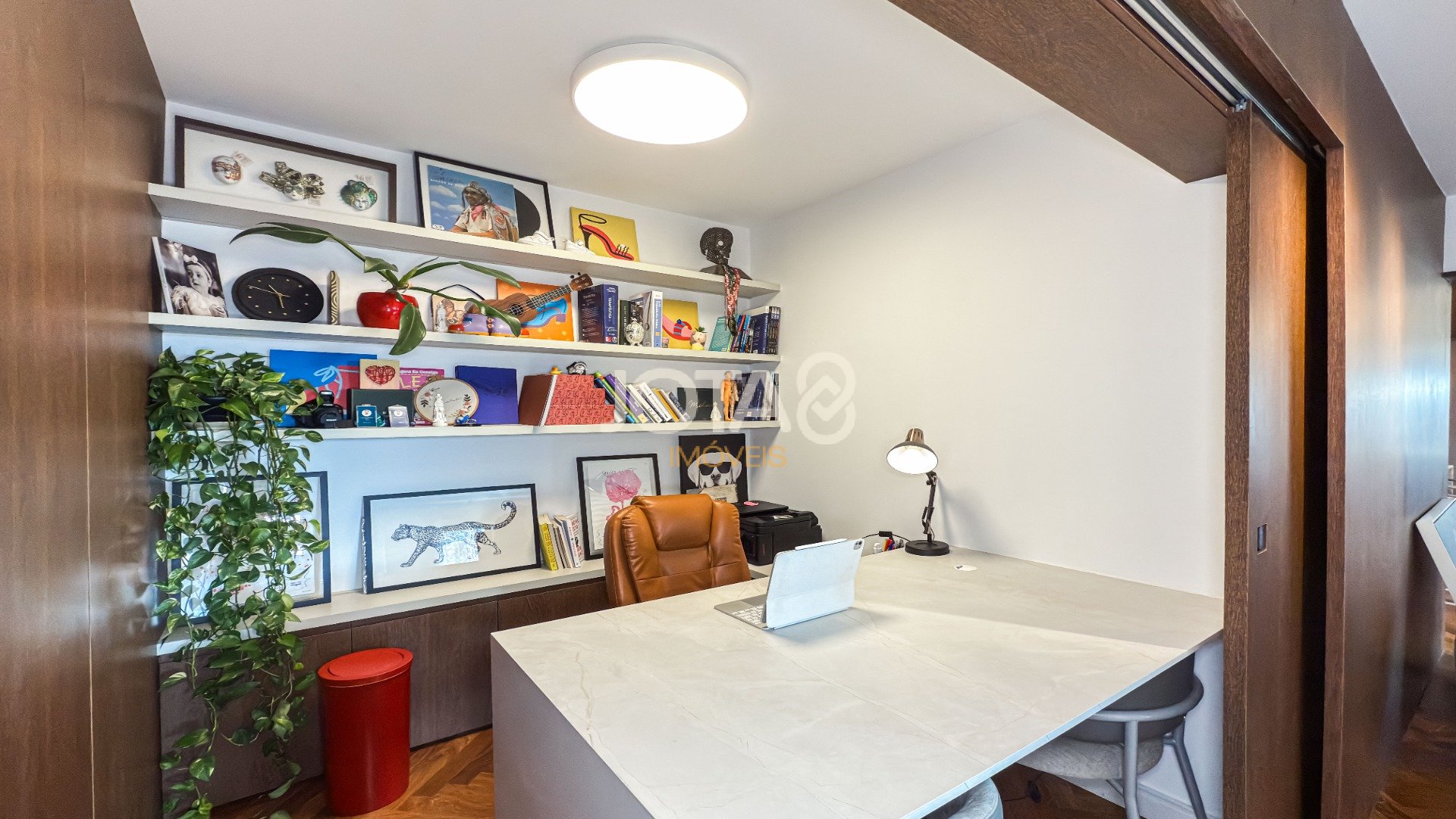APARTAMENTO TODO REFORMADO NO BIGORRILHO !