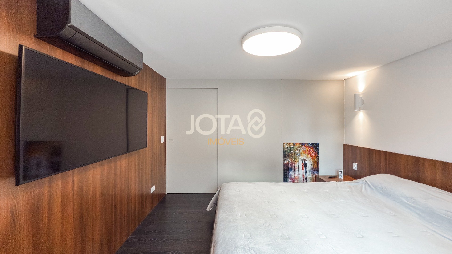 APARTAMENTO TODO REFORMADO NO BIGORRILHO !