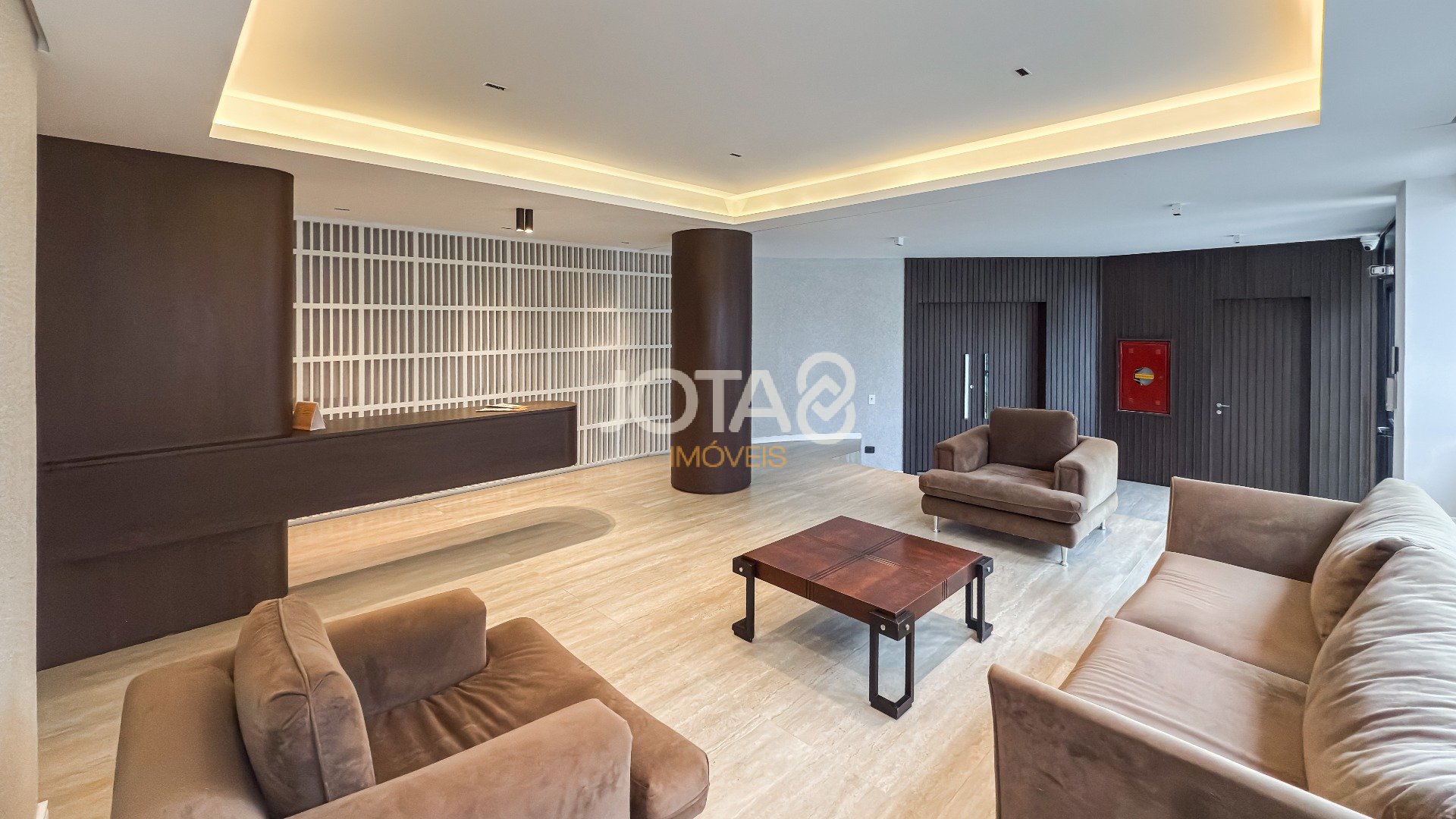 APARTAMENTO TODO REFORMADO NO BIGORRILHO !