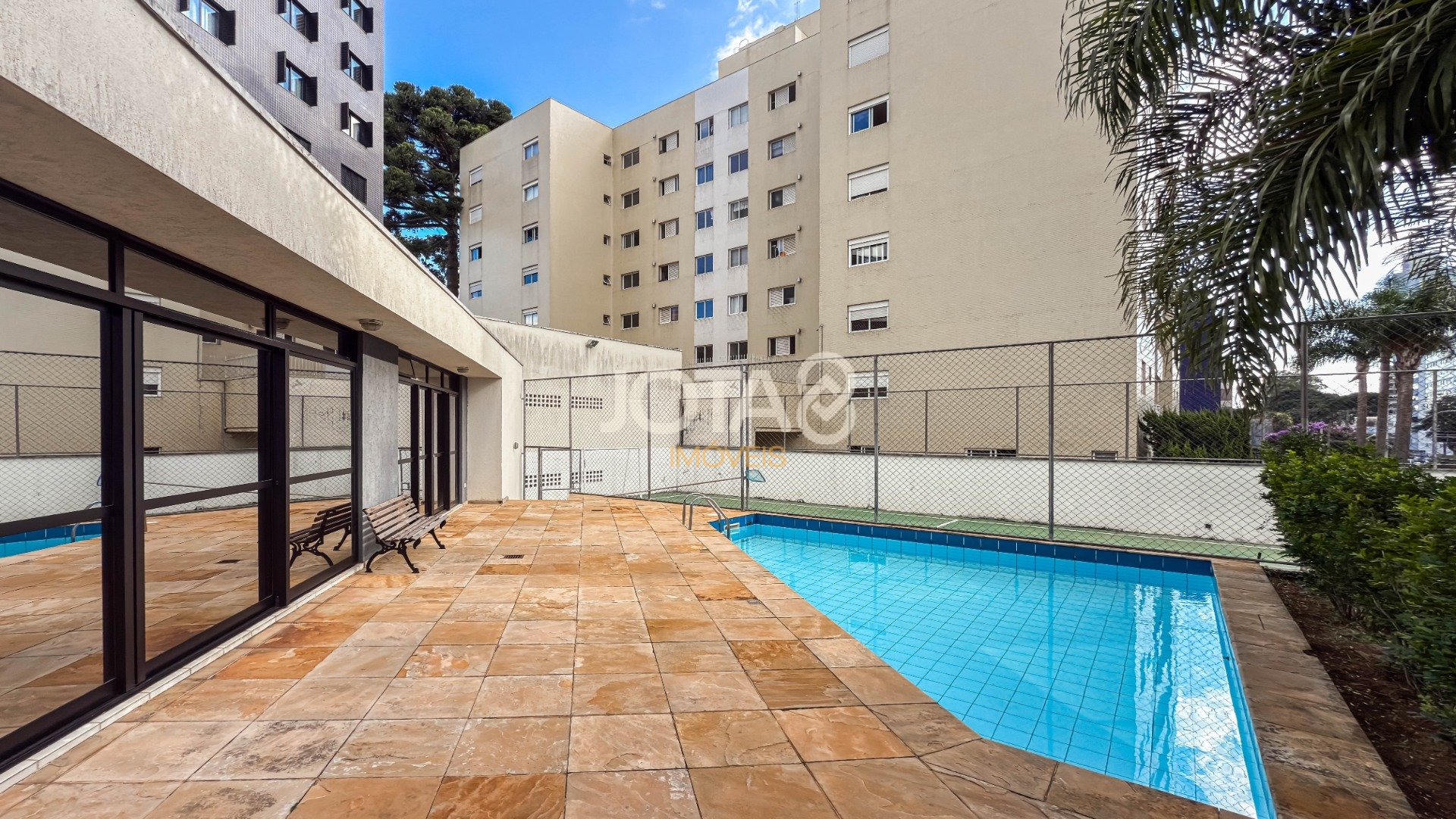 APARTAMENTO TODO REFORMADO NO BIGORRILHO !