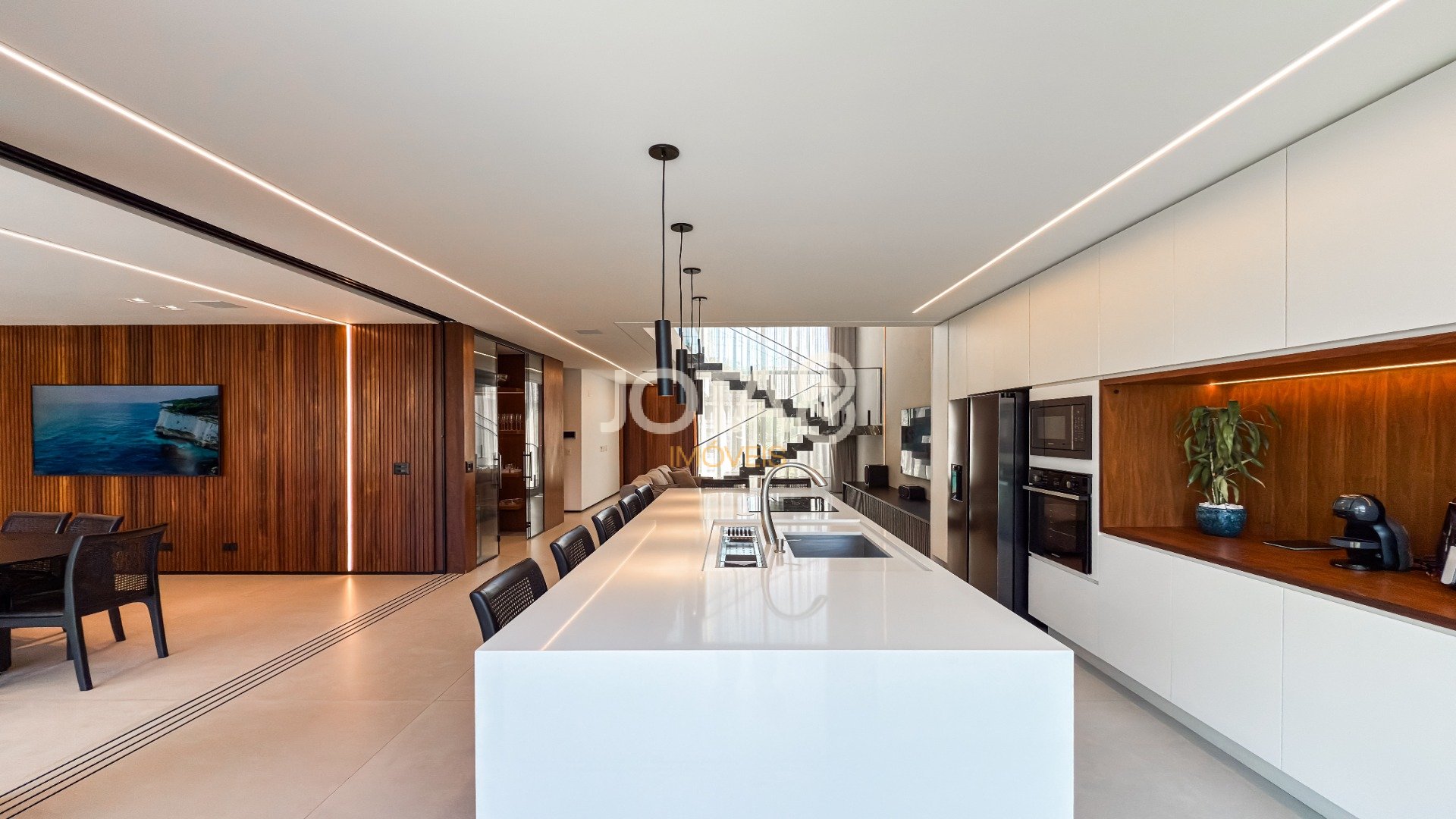 CASA NOVA, MODERNA, 3 SUÍTES, CAMPO COMPRIDO!
