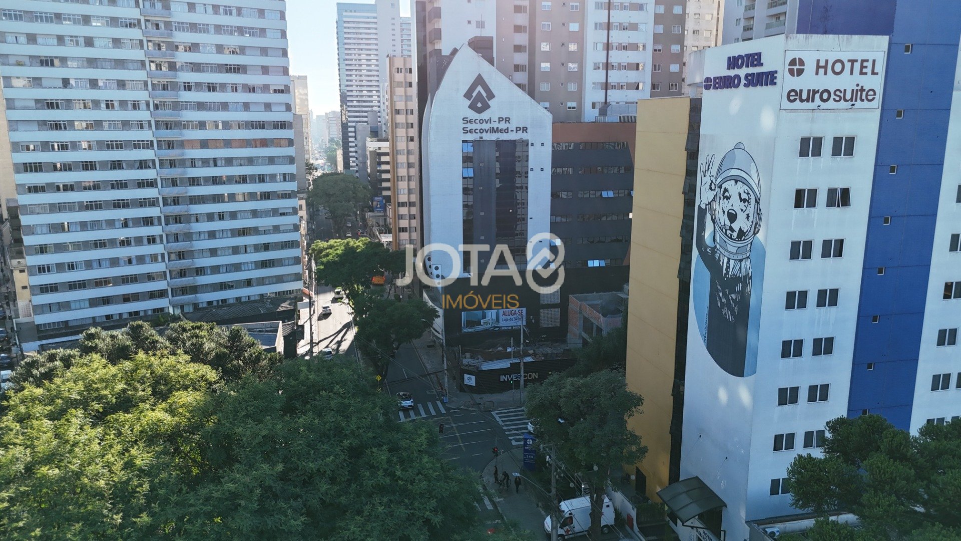 LOJA DE ESQUINA COM EXCELENTE VISIBILIDADE