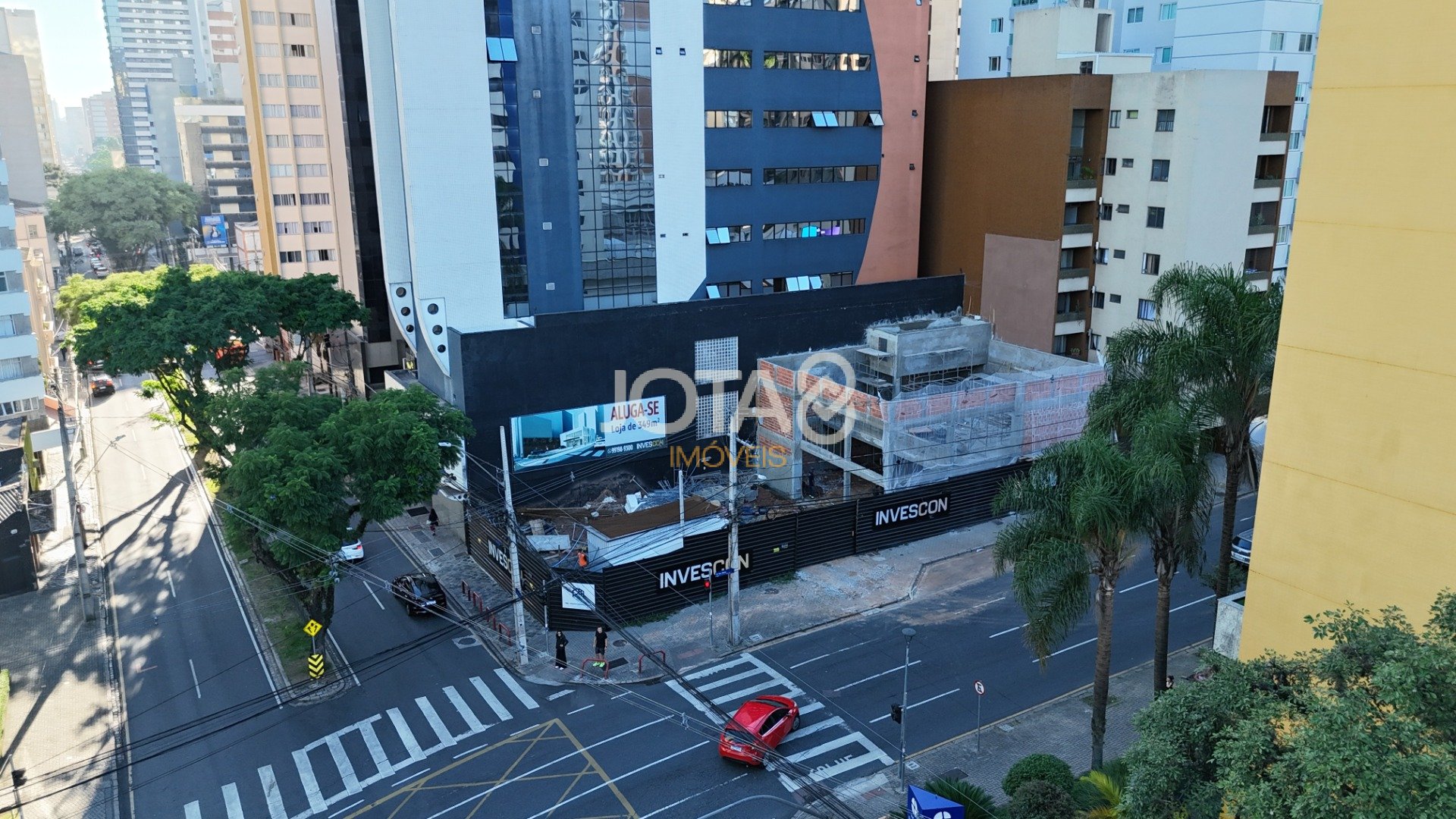 LOJA DE ESQUINA COM EXCELENTE VISIBILIDADE