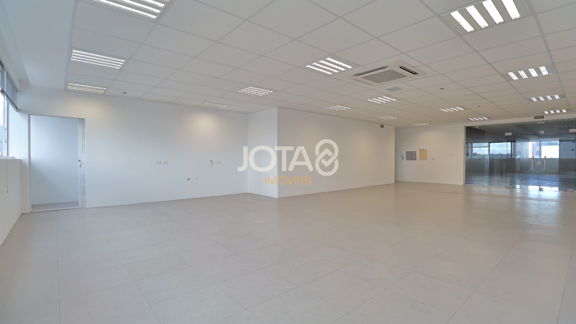 LAJE COMERCIAL EM EXCELENTE LOCALIZAÇÃO - JOÃO GUALBERTO