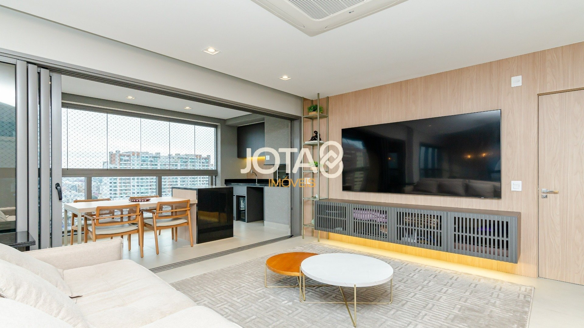 DUPLEX COM 3 SUÍTES PRÓXIMO AO SHOPPING CURITIBA COM VISTA PANORÂMICA