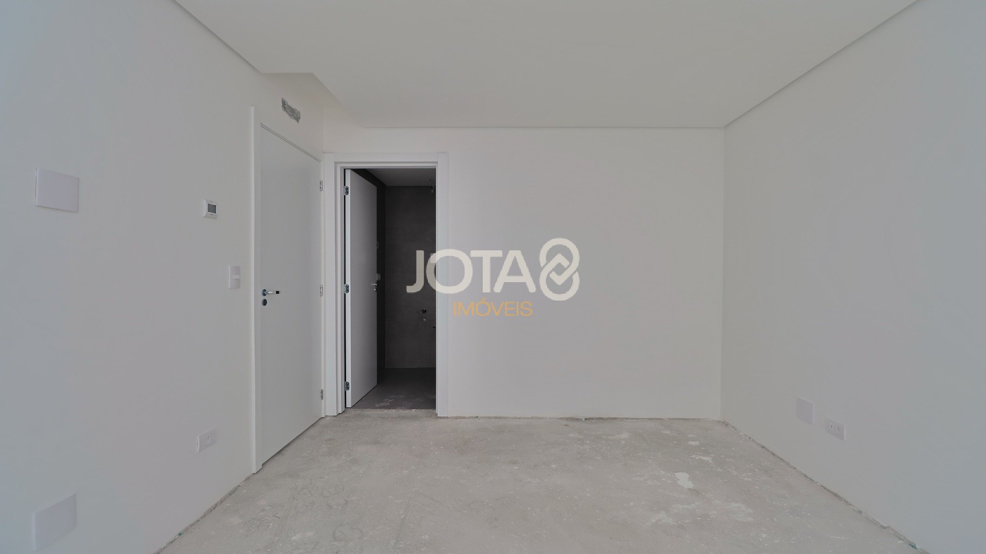 APARTAMENTO COM 3 QUARTOS NO BATEL!