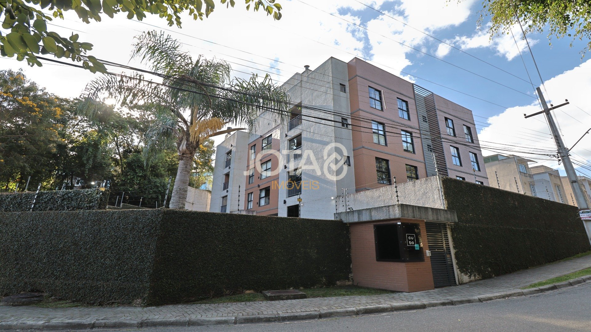 APTO FACE NORTE MOBILIADO COM 2 QUARTOS ECOVILLE