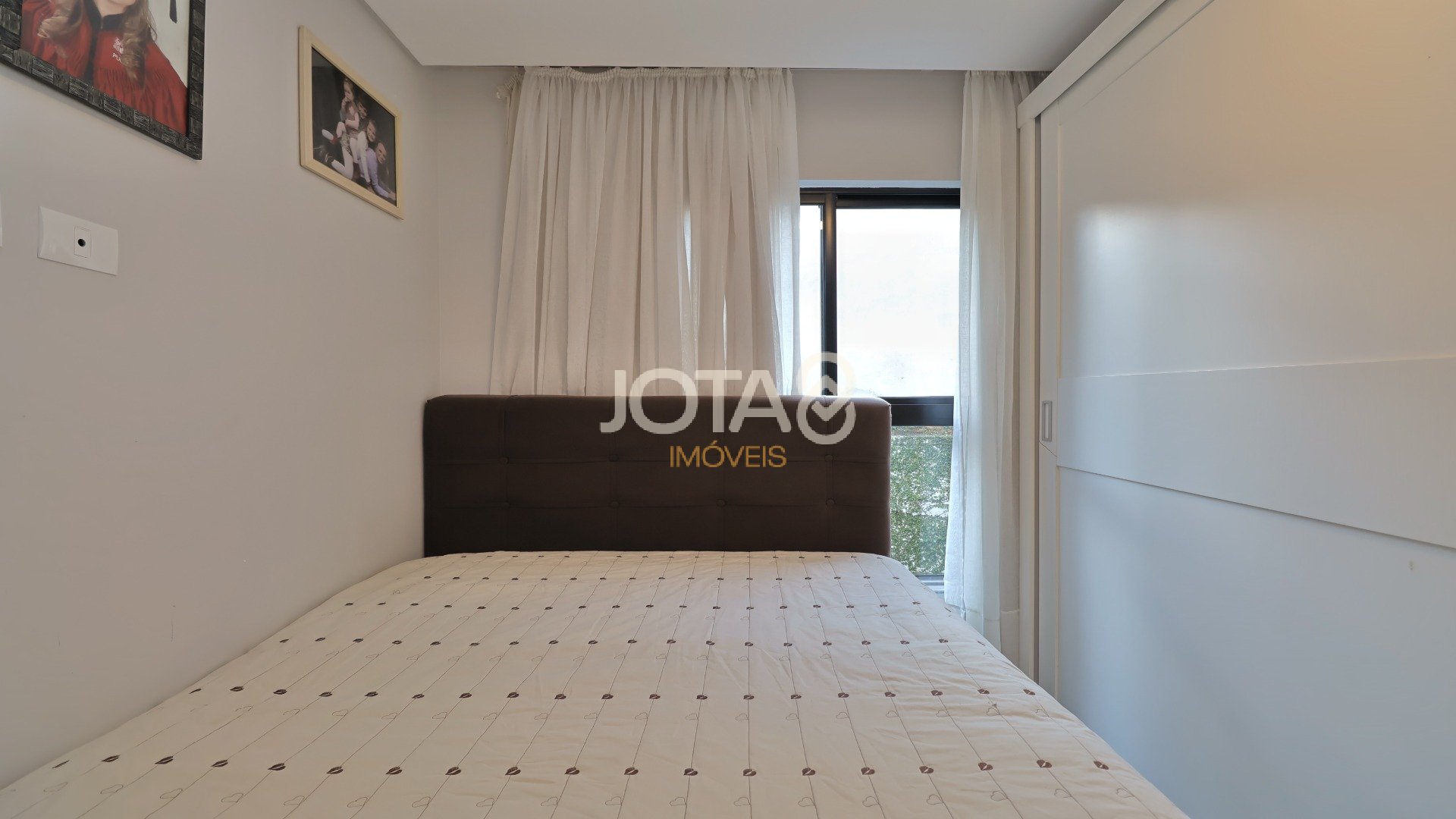 APTO FACE NORTE MOBILIADO COM 2 QUARTOS ECOVILLE