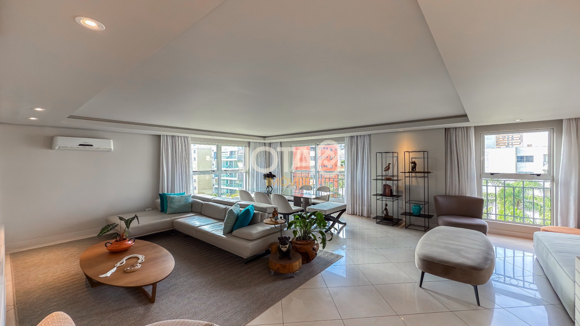 Foto de destaque Duplex 2 quartos lindo no batel soho