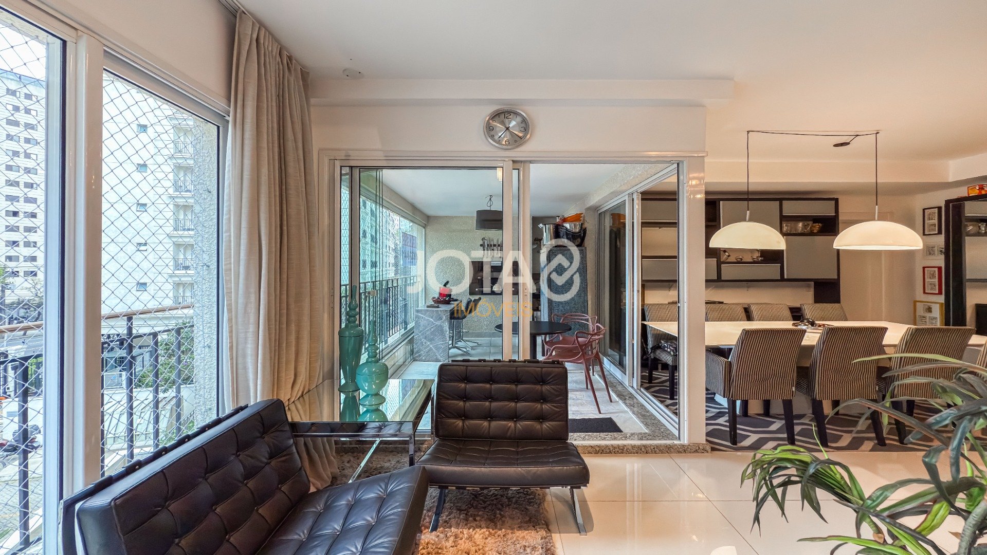 APARTAMENTO COM 3 SUÍTES E 3 VAGAS NO CABRAL