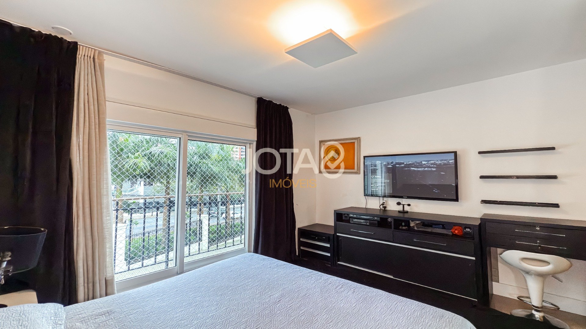 APARTAMENTO COM 3 SUÍTES E 3 VAGAS NO CABRAL