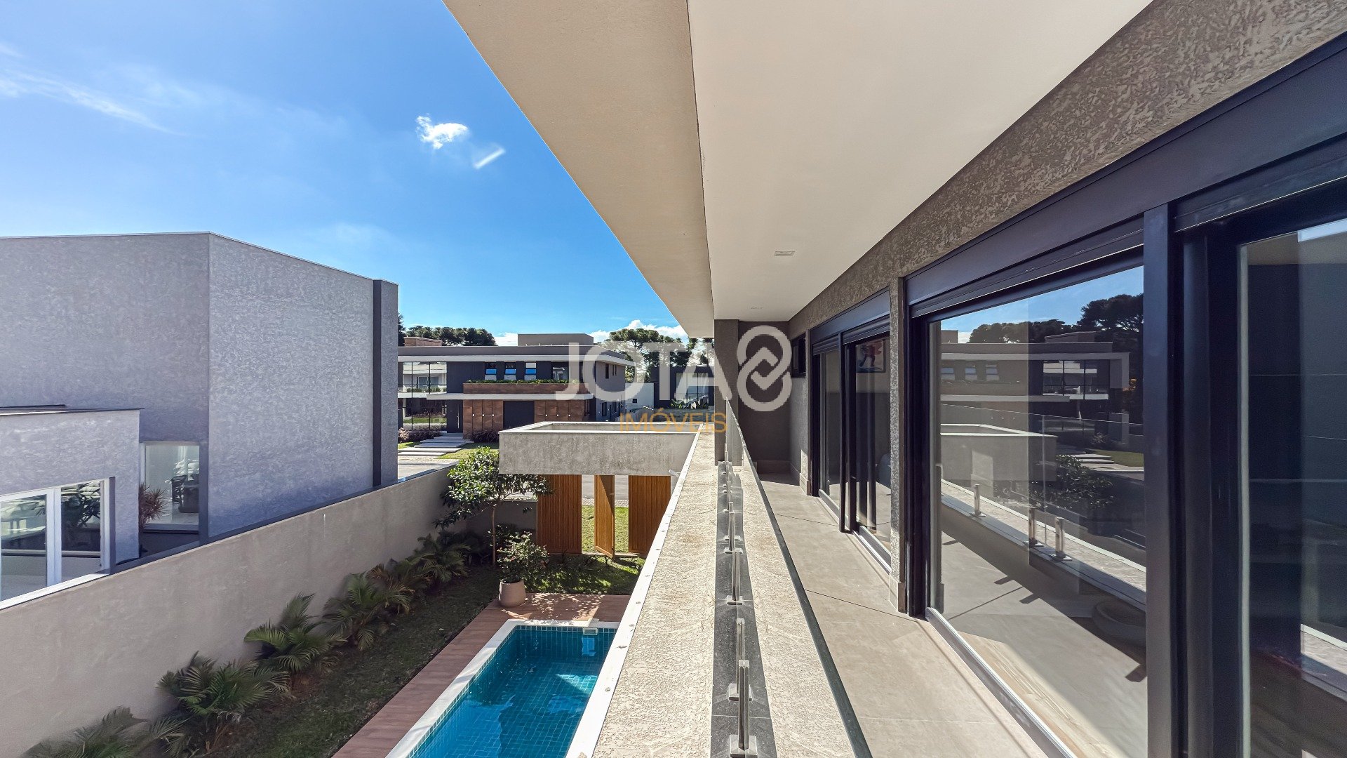 CASA EM CONDOMÍNIO 3 SUÍTES FACE NORTE NO ORLEANS