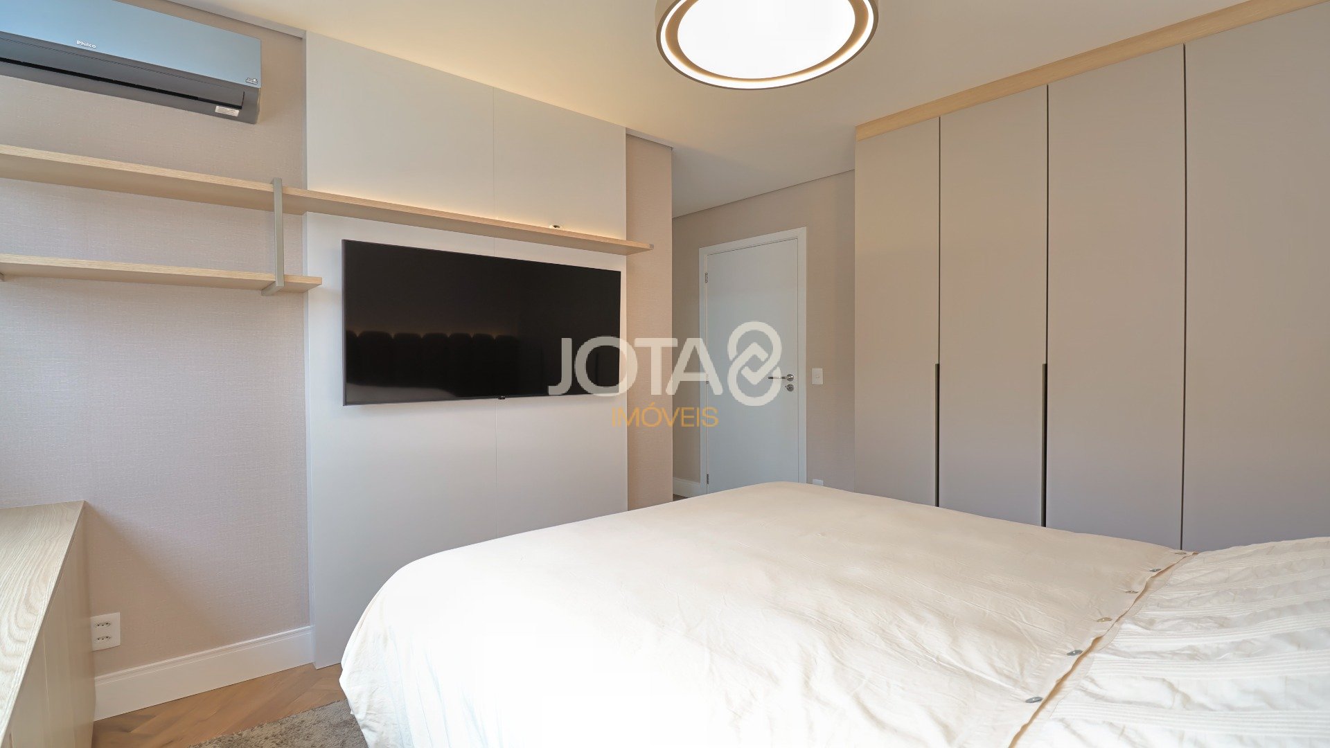 PRIMEIRA LOCAÇÃO - APARTAMENTO MOBILIADO COM 4 SUÍTES NO ECOVILLE!