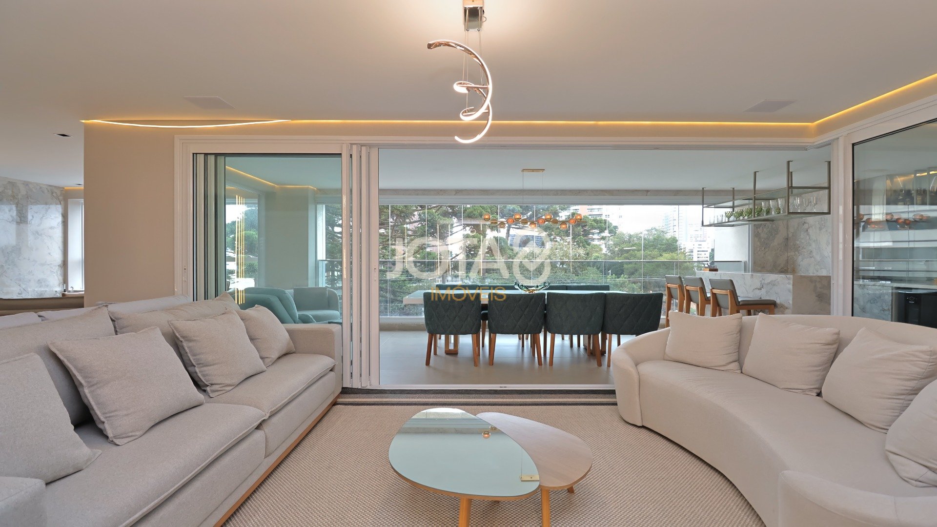 PRIMEIRA LOCAÇÃO - APARTAMENTO MOBILIADO COM 4 SUÍTES NO ECOVILLE!