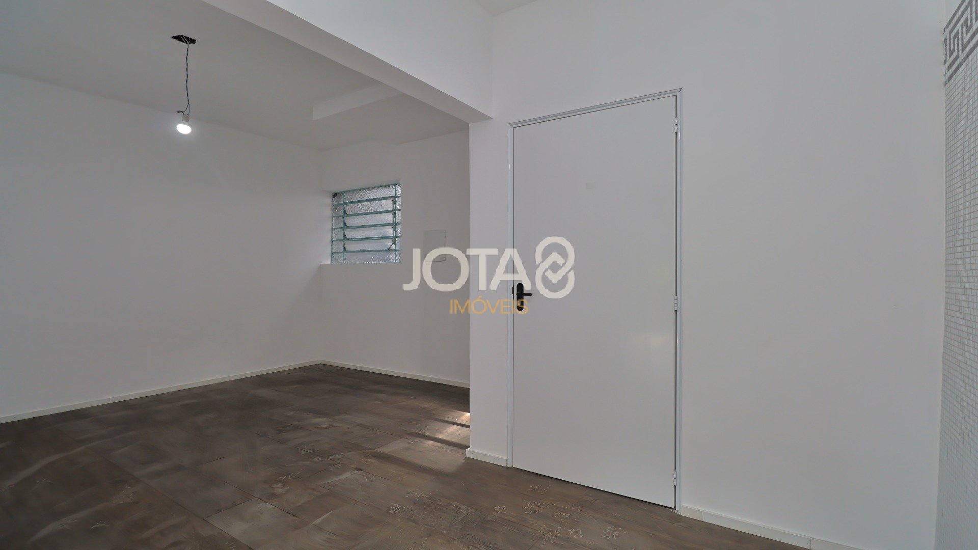EXCELENTE ESPAÇO COMERCIAL REFORMADO