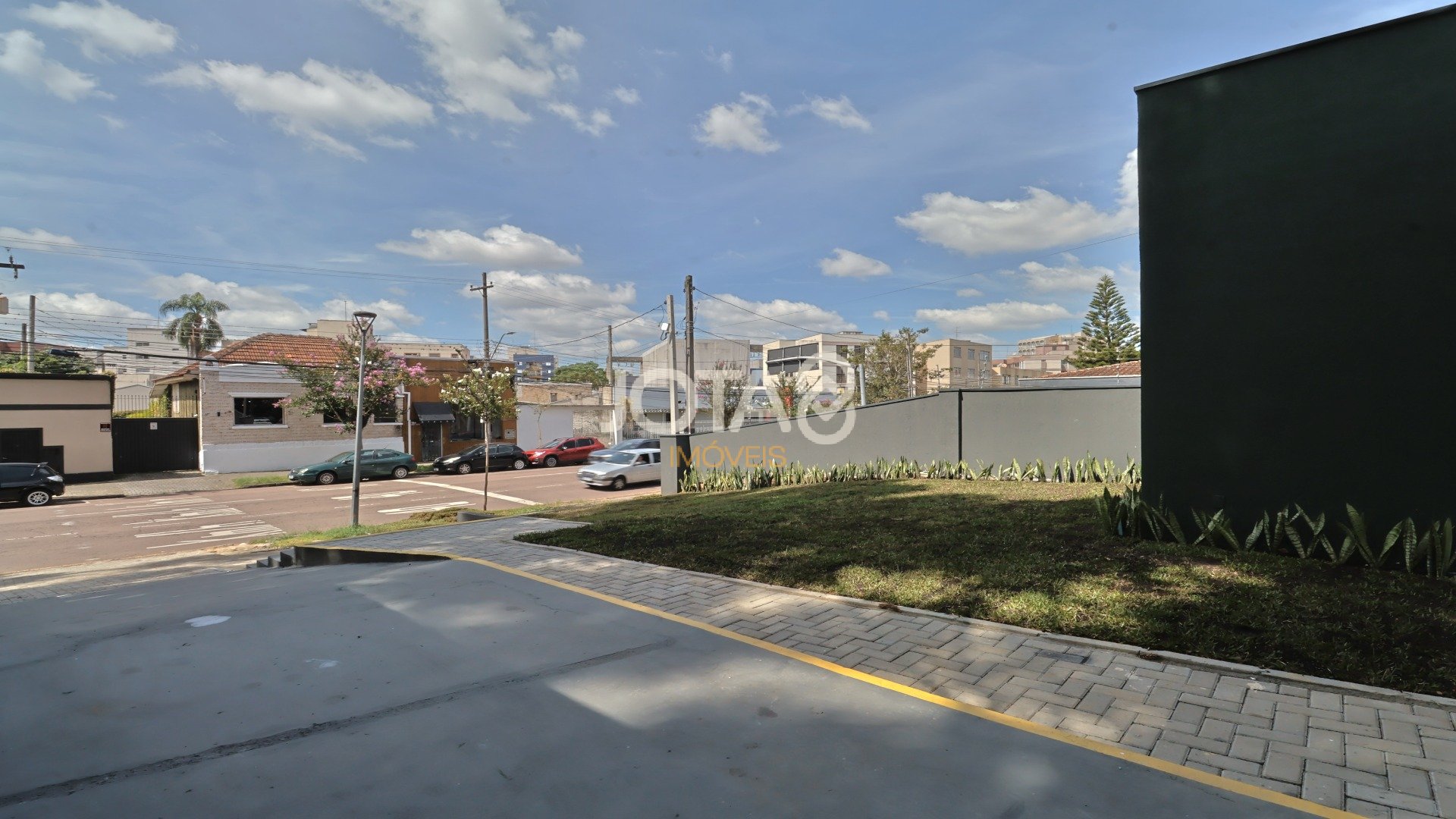 EXCELENTE ESPAÇO COMERCIAL REFORMADO