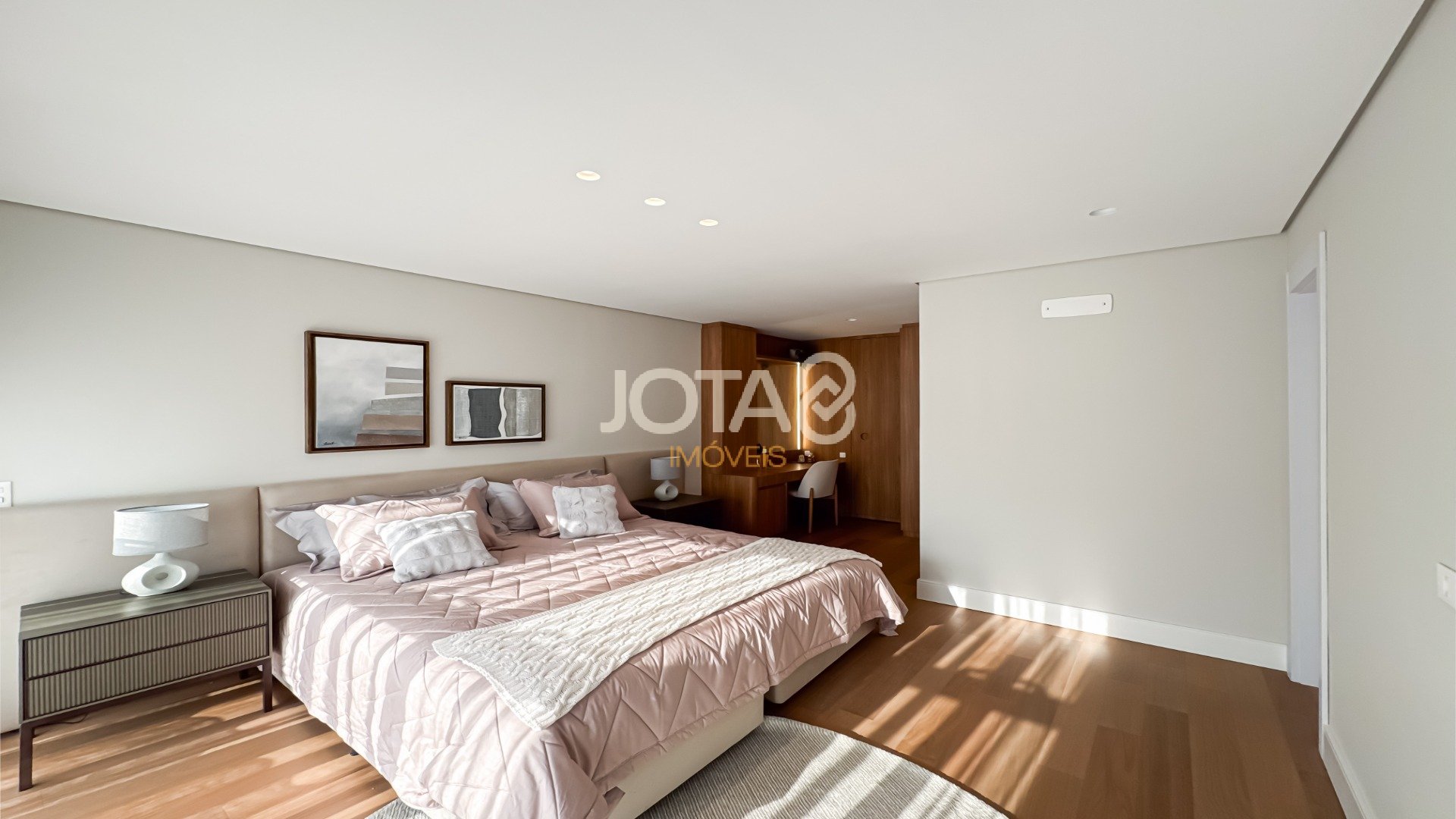 APARTAMENTO GARDEN DECORADO COM 2 SUÍTES PERTO DO GRACIOSA!