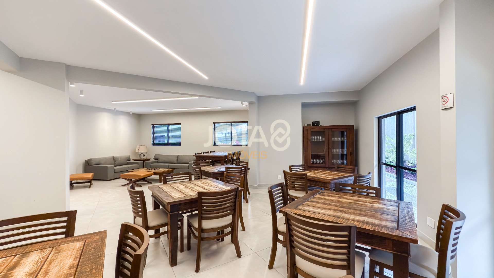 APÊ COM 127M  CONDOMINIO CLUBE