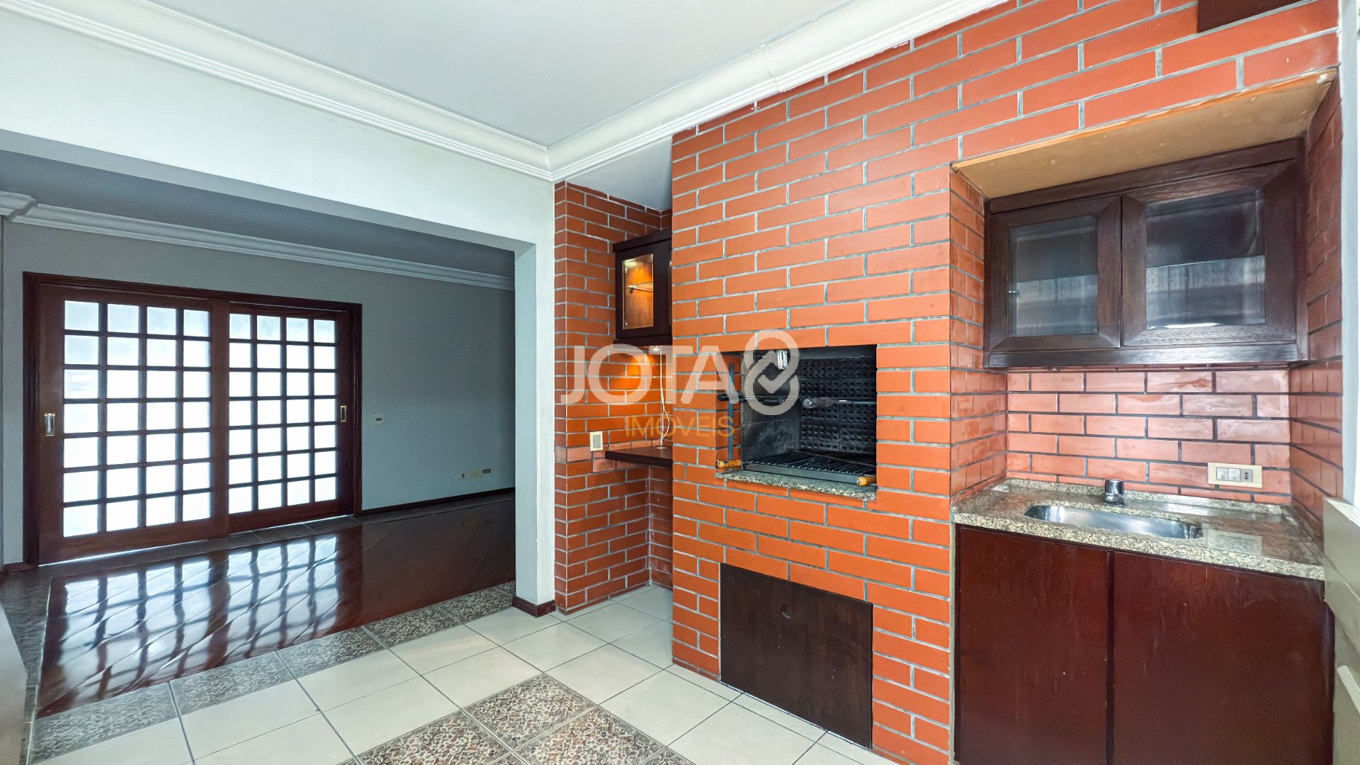 APARTAMENTO 4 QUARTOS SENDO 2 SUÍTES