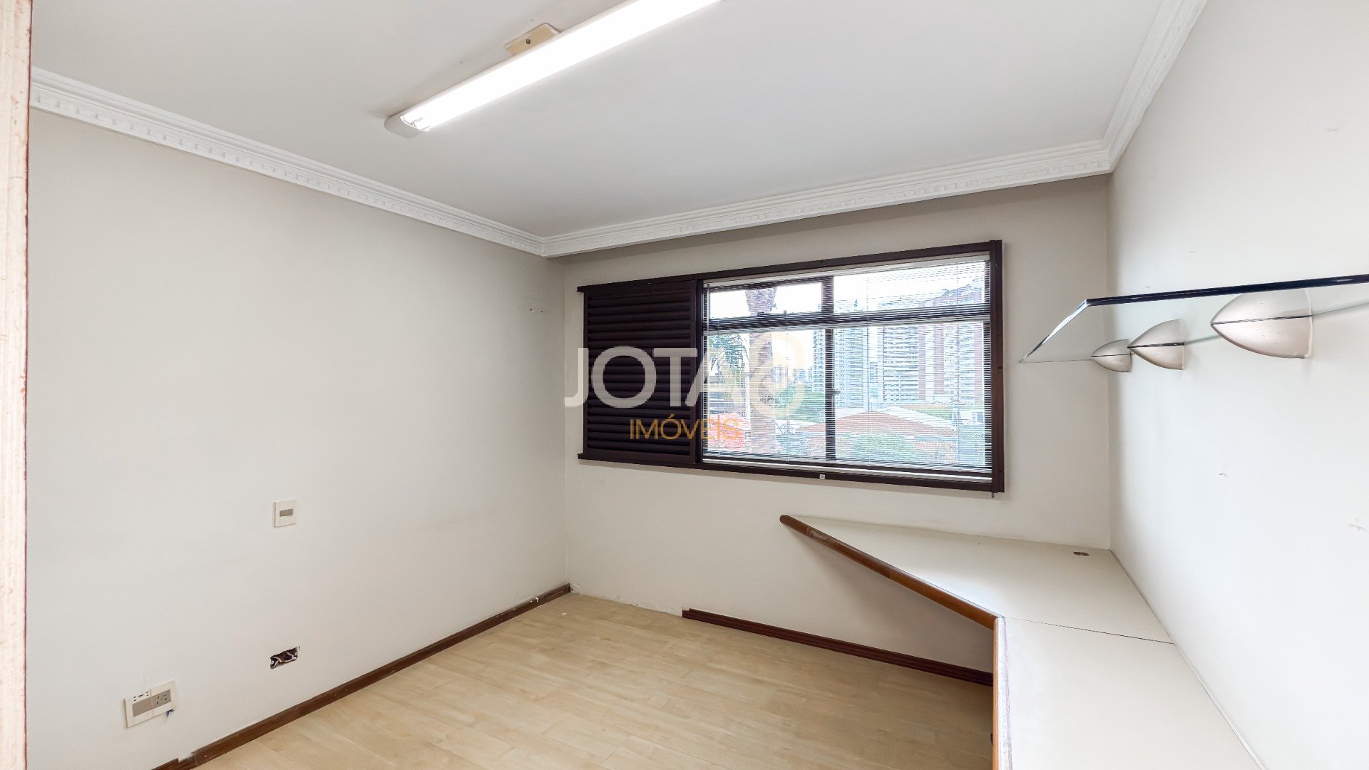 APARTAMENTO 4 QUARTOS SENDO 2 SUÍTES