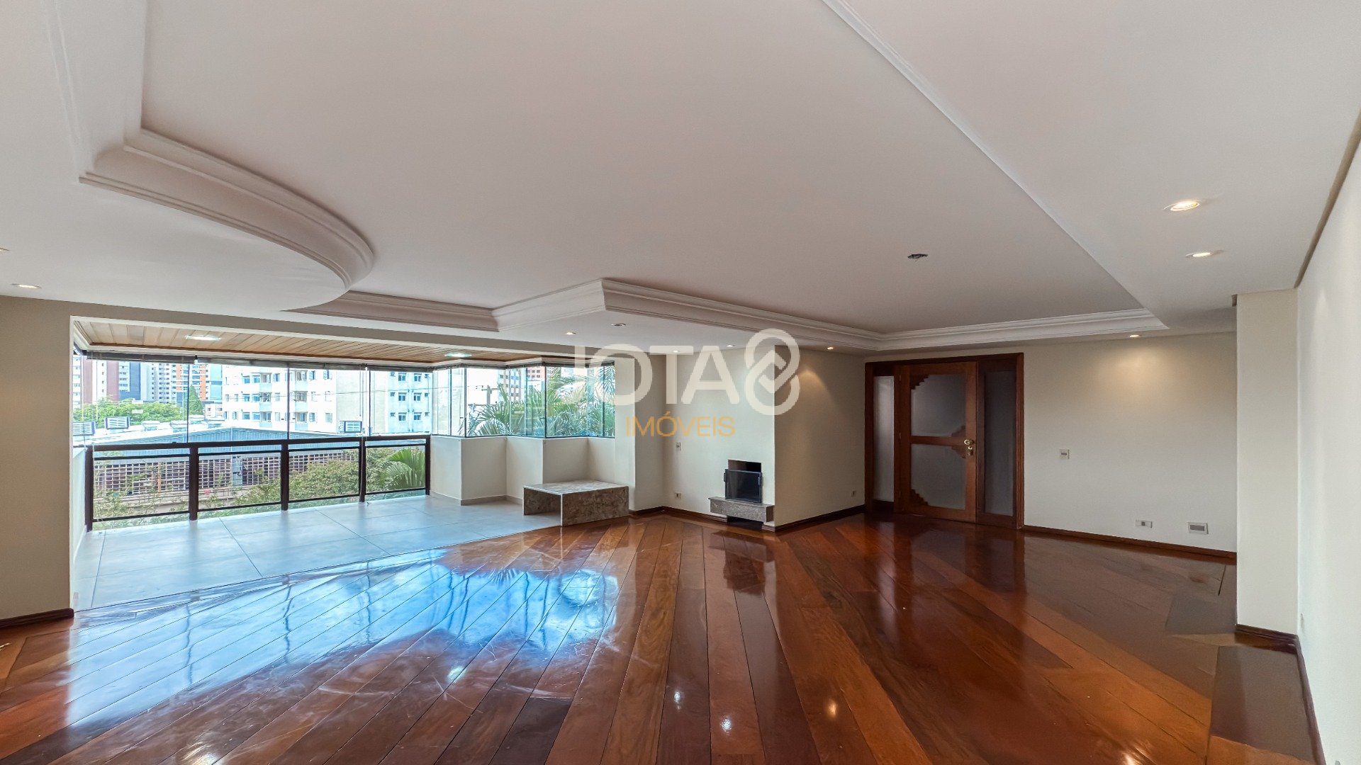 APARTAMENTO 4 QUARTOS SENDO 2 SUÍTES