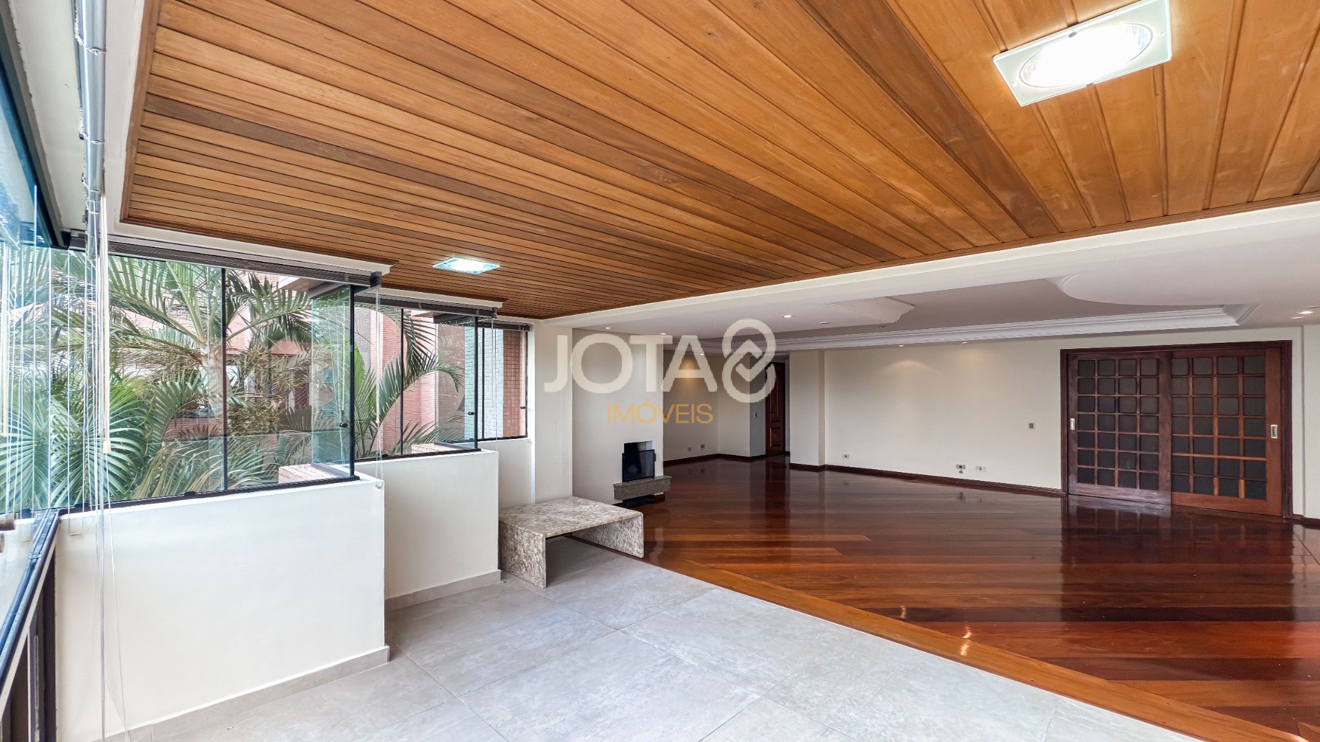 APARTAMENTO 4 QUARTOS SENDO 2 SUÍTES