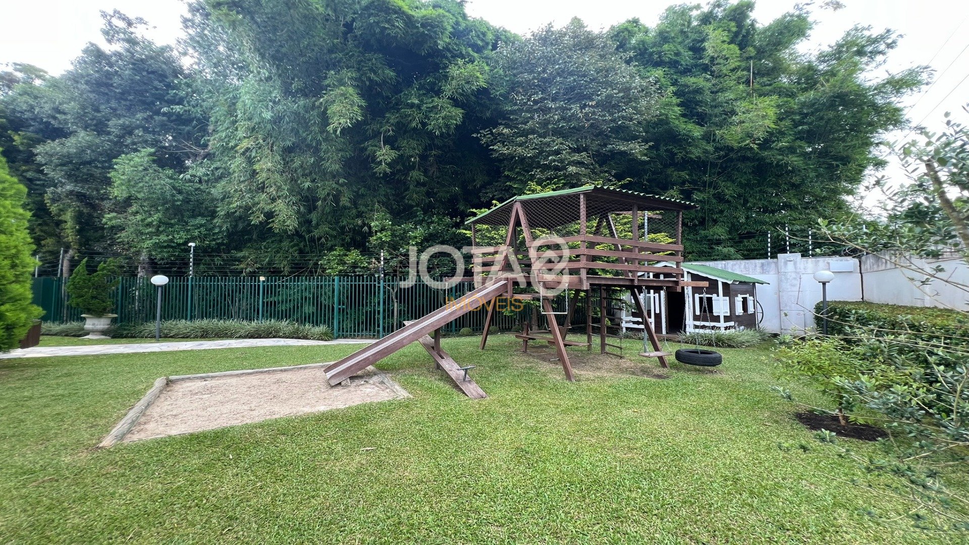 TERRENO EM CONDOMÍNIO FECHADO NO UBERABA!