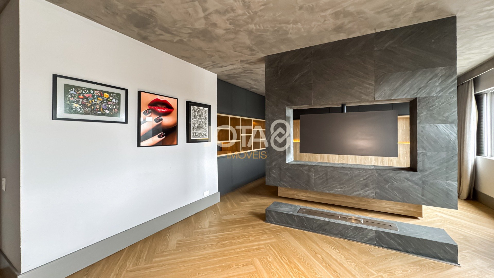 Foto de destaque Amplo apartamento face norte no batel