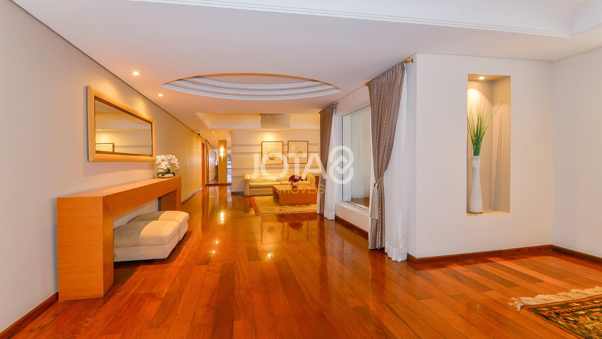 APARTAMENTO 3 QUARTOS AO LADO DA PRAÇA DO JAPÃO!