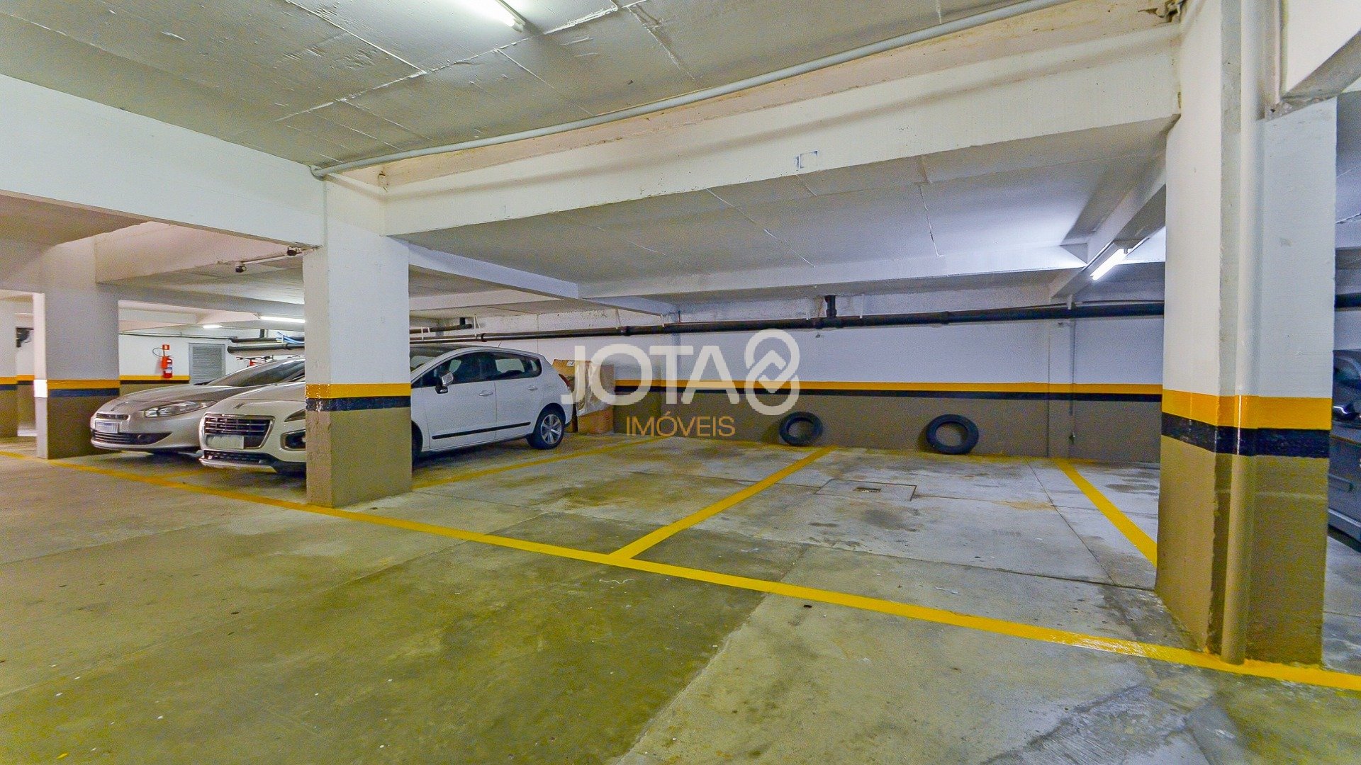 APARTAMENTO 3 QUARTOS AO LADO DA PRAÇA DO JAPÃO!