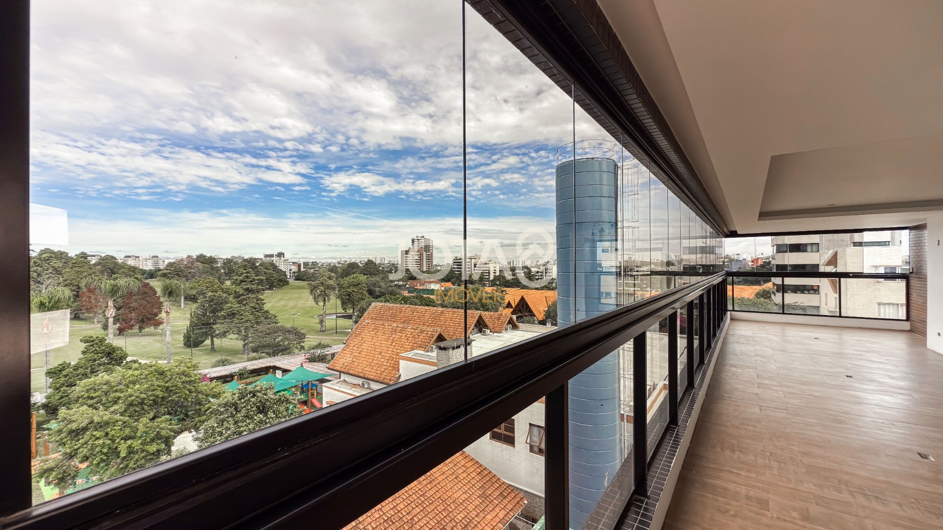 APARTAMENTO COM VISTA PARA GRACIOSA COUNTRY CLUBE!