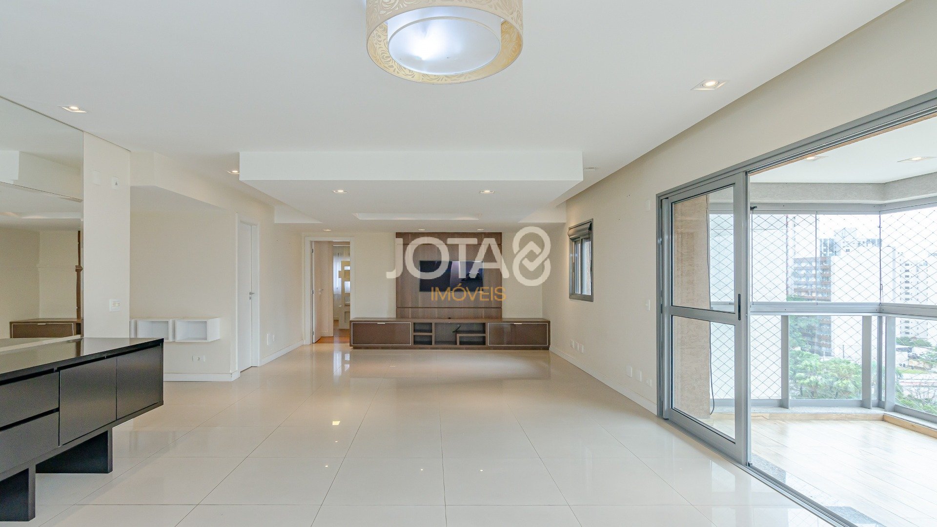 APARTAMENTO COM 3 SUÍTES E 2 VAGAS FACE NORTE