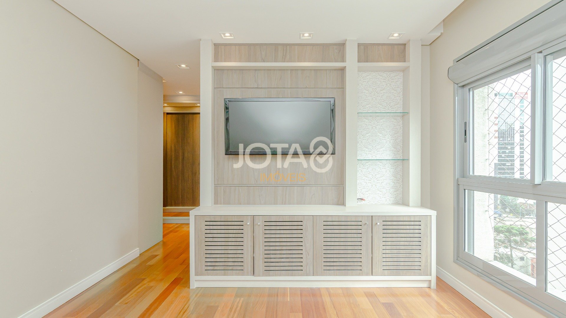 APARTAMENTO COM 3 SUÍTES E 2 VAGAS FACE NORTE