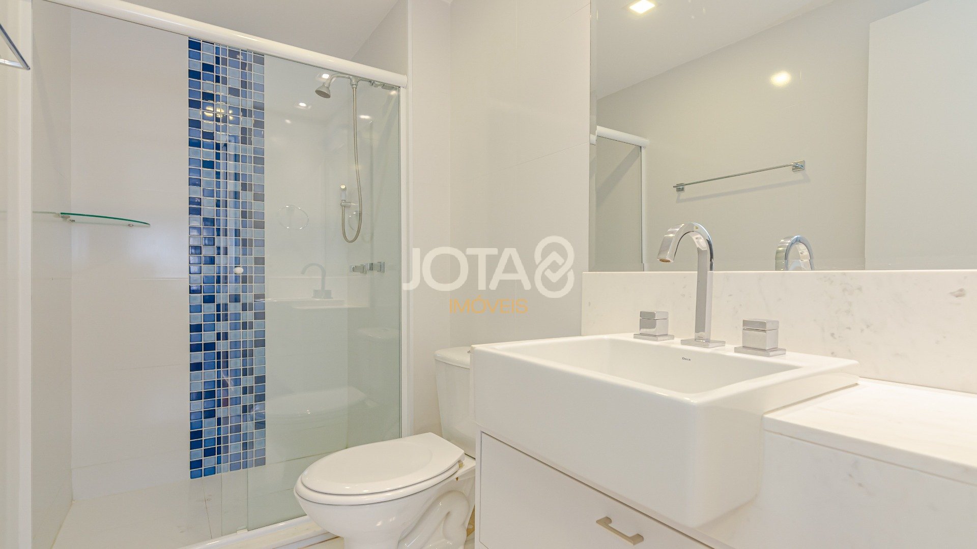 APARTAMENTO COM 3 SUÍTES E 2 VAGAS FACE NORTE