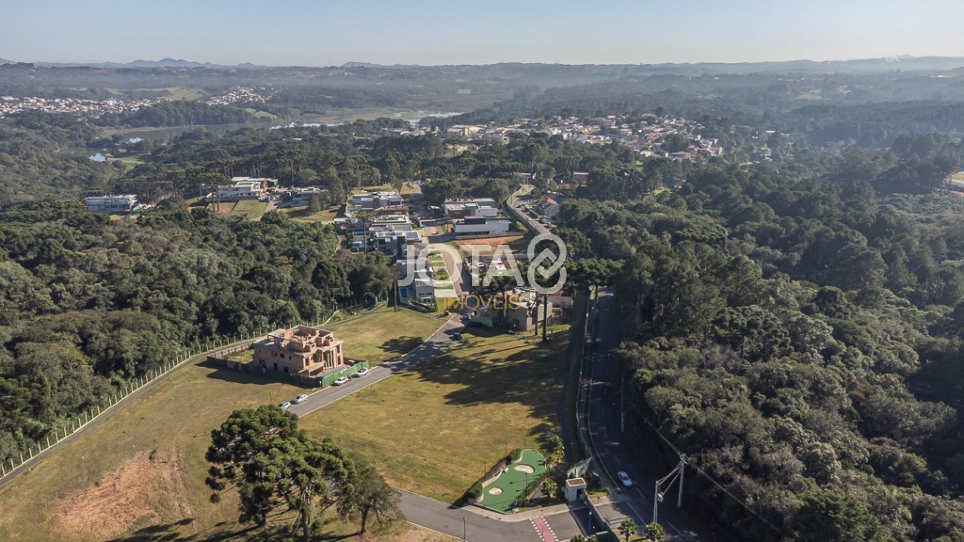 TERRENO COM 888 M² NO CONDOMÍNIO PARADISO RESIDENCIAL