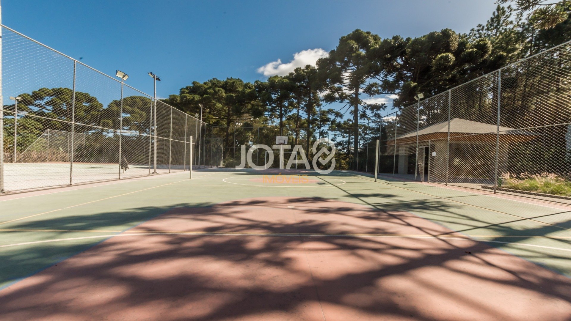 TERRENO COM 888 M² NO CONDOMÍNIO PARADISO RESIDENCIAL