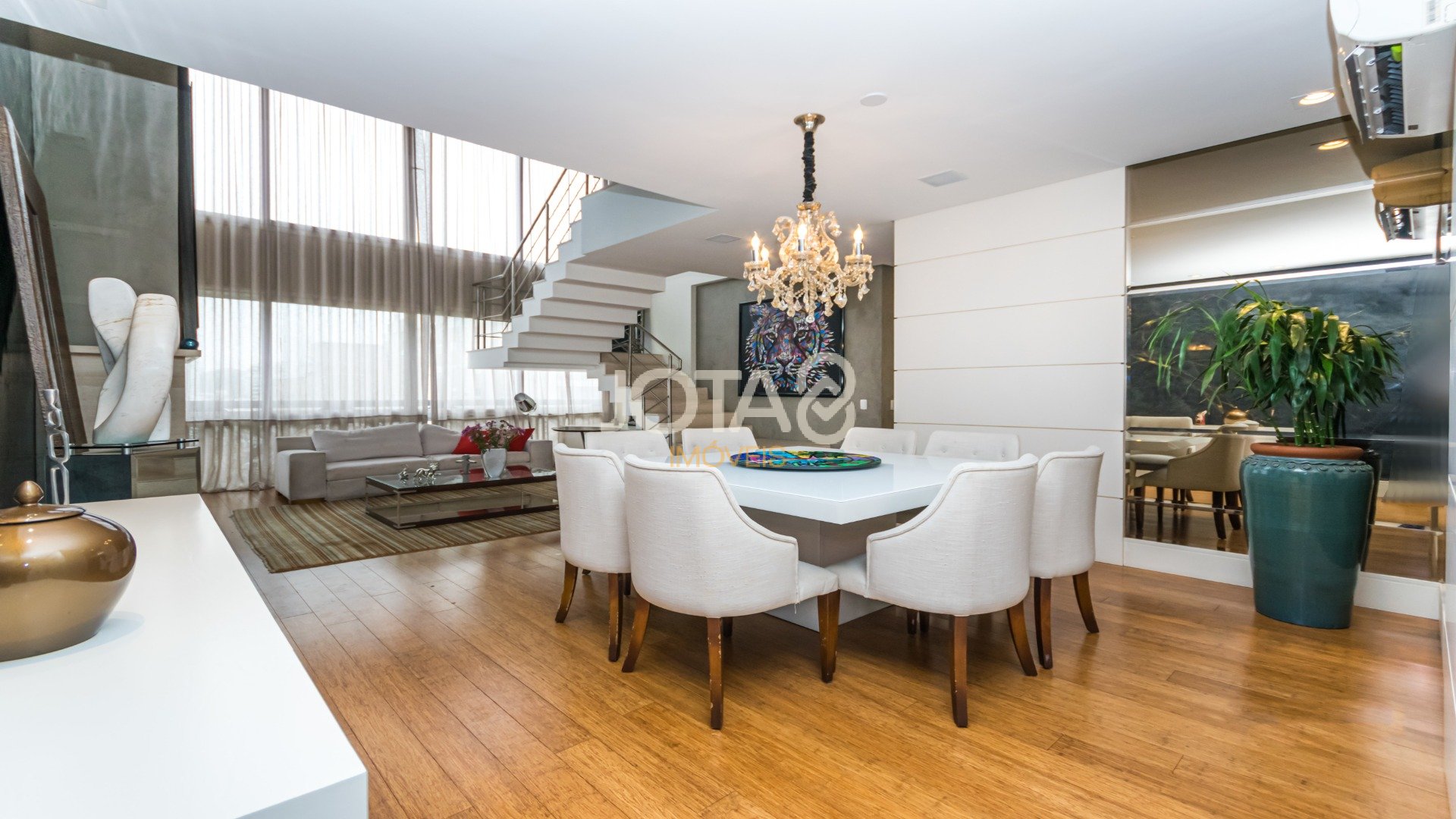 Foto de destaque Cobertura duplex e mobiliada nas mercês