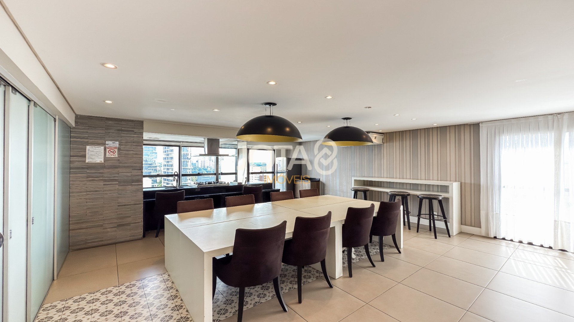 COBERTURA DUPLEX COM 3 VAGAS E 1 SUÍTE!