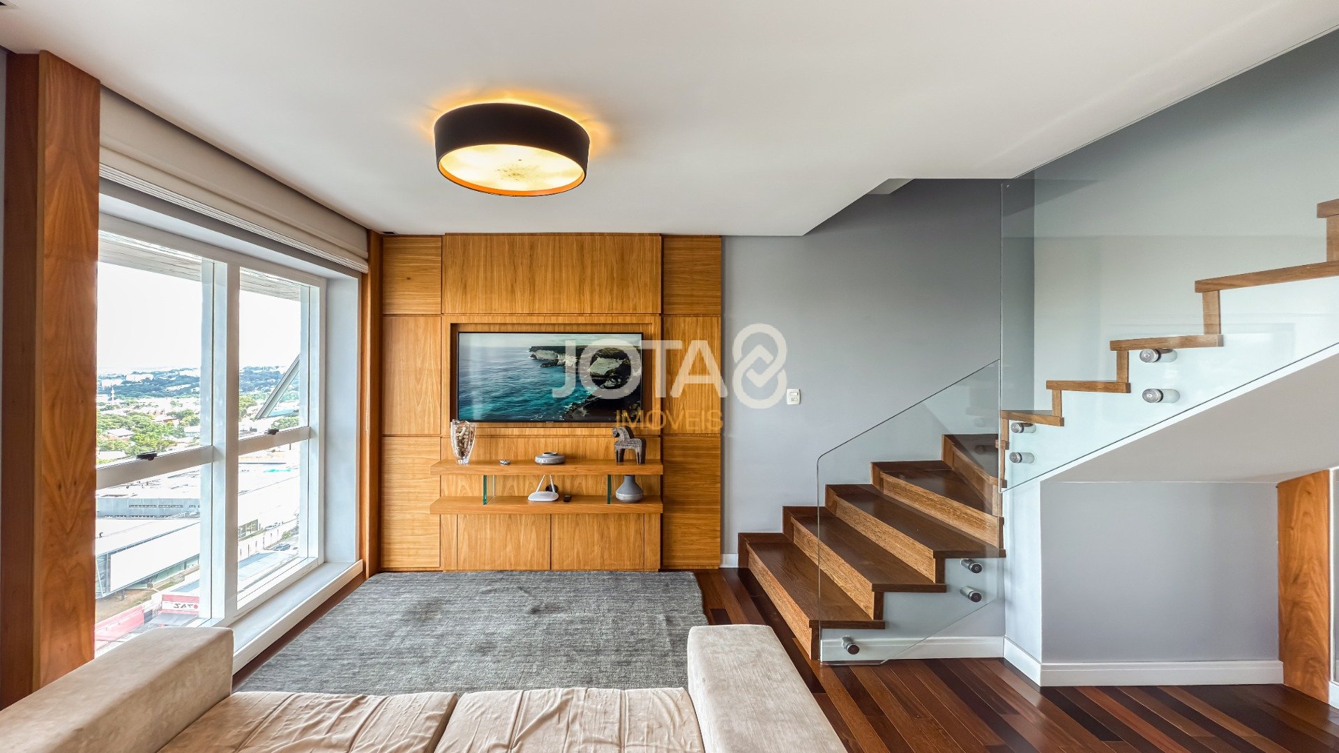 COBERTURA DUPLEX COM 3 VAGAS E 1 SUÍTE!