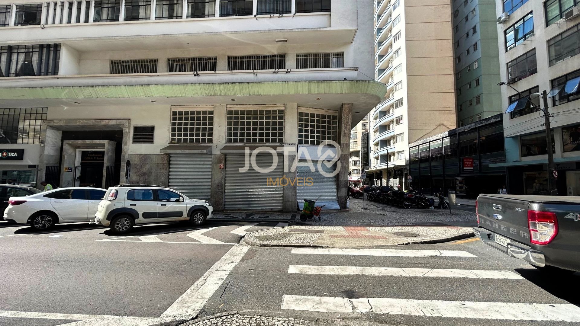 LOJA NO CENTRO DE CURITIBA COM EXCELENTE POTENCIAL