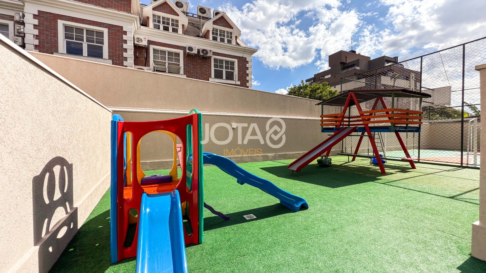 APARTAMENTO COM 3 QUARTOS NO ECOVILLE
