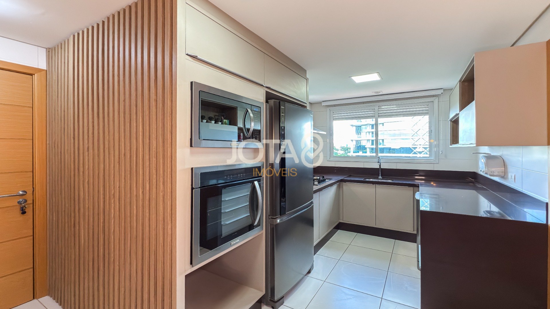 APARTAMENTO COM 3 QUARTOS NO ECOVILLE