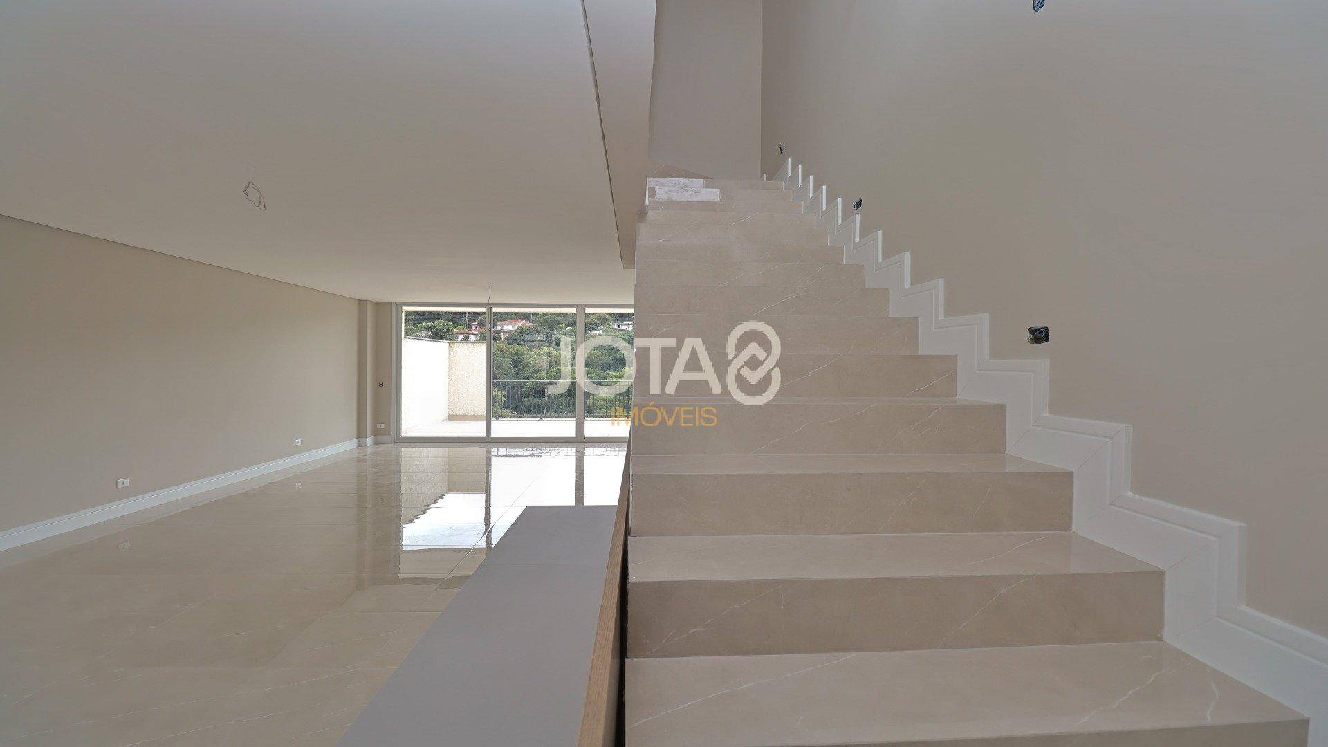 LANÇAMENTO! CASA DE CONDOMÍNIO COM 2 SUÍTES