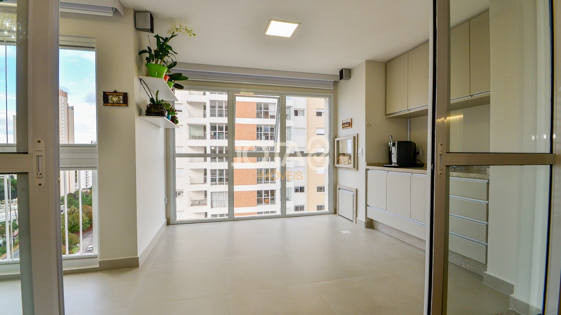 LINDO APARTAMENTO NO ECOVILLE EM CONDOMÍNIO CLUBE