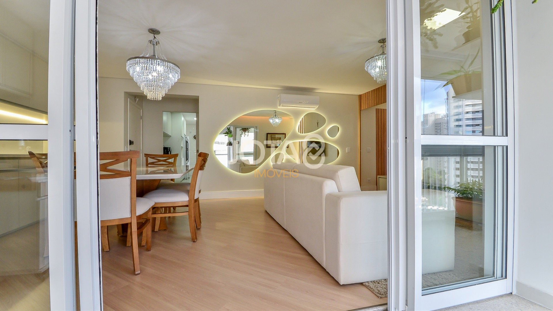 LINDO APARTAMENTO NO ECOVILLE EM CONDOMÍNIO CLUBE