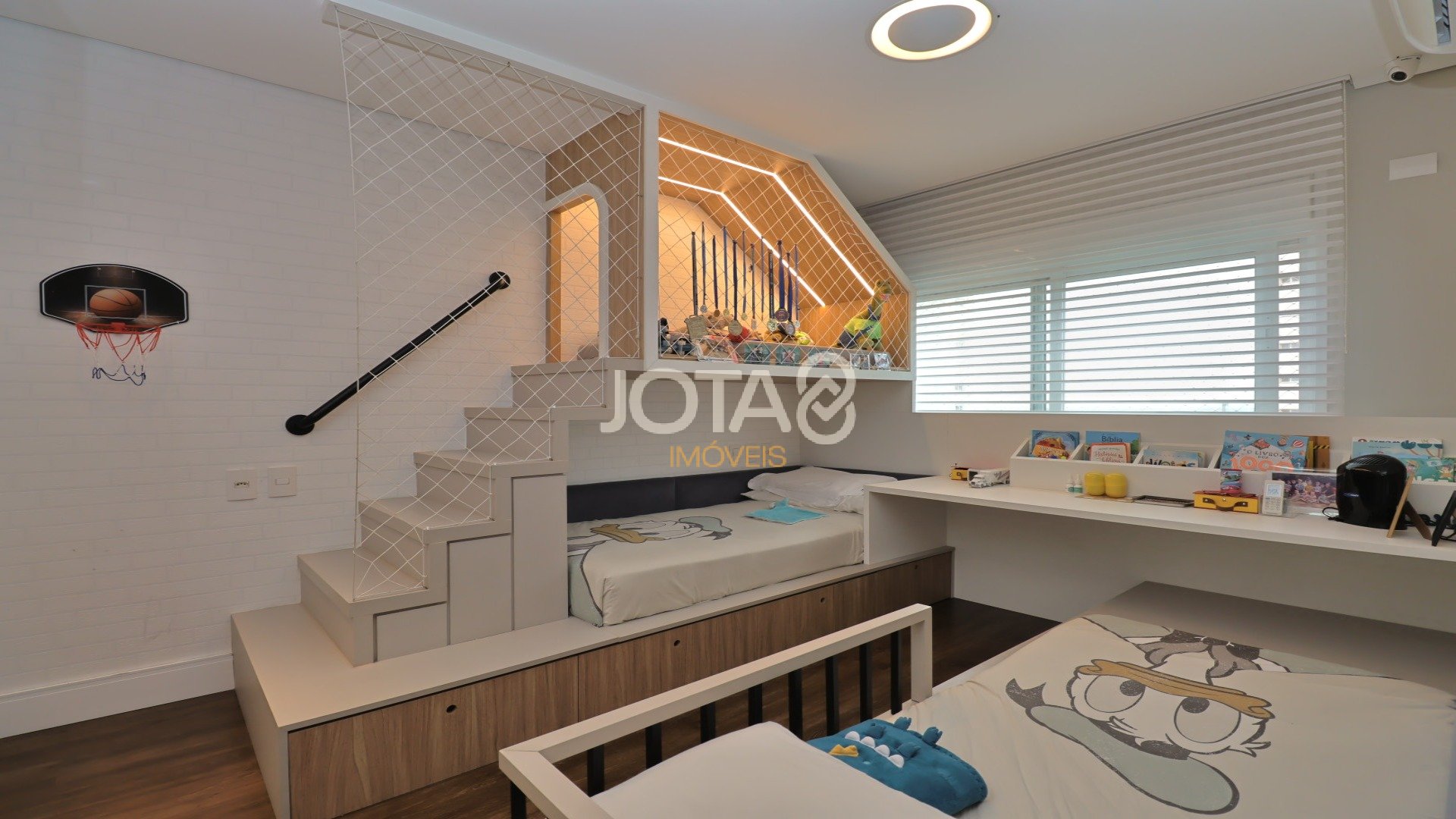 MARAVILHO APARTAMENTO COM 4 SUÍTES MOBILIADO NO ECOVILLE